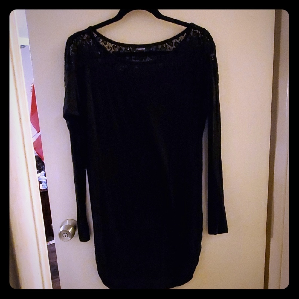 Long sleeve black top